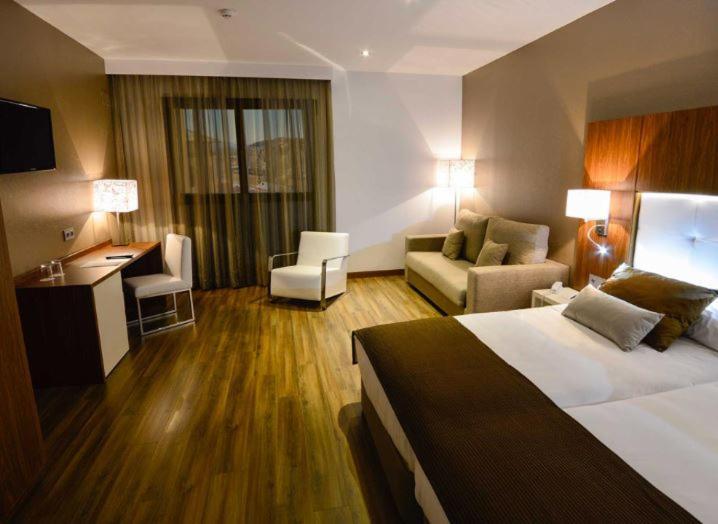 Gran Hotel Botanicos Теруель Екстер'єр фото